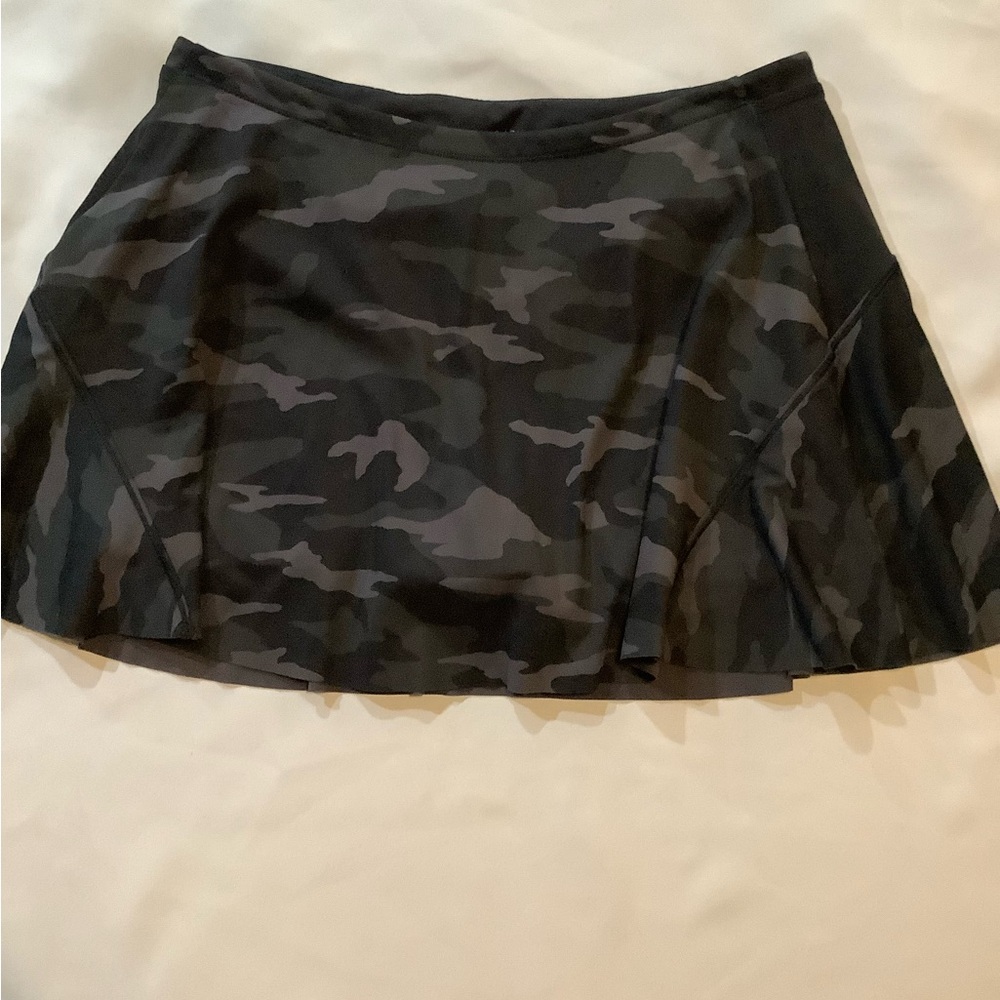Athleta Camouflage skort M